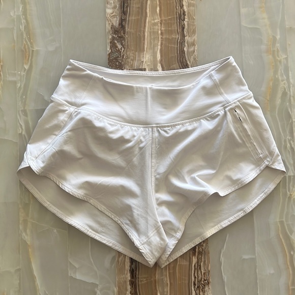 Outdoor Voices Hudson Shorts 2.5” size Small in White - Picture 2 of 5